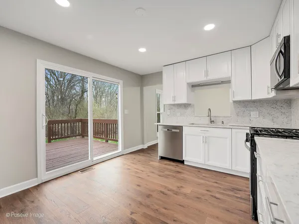 $435,000 | 30-w243 Wiant Road, West Chicago, IL 60185