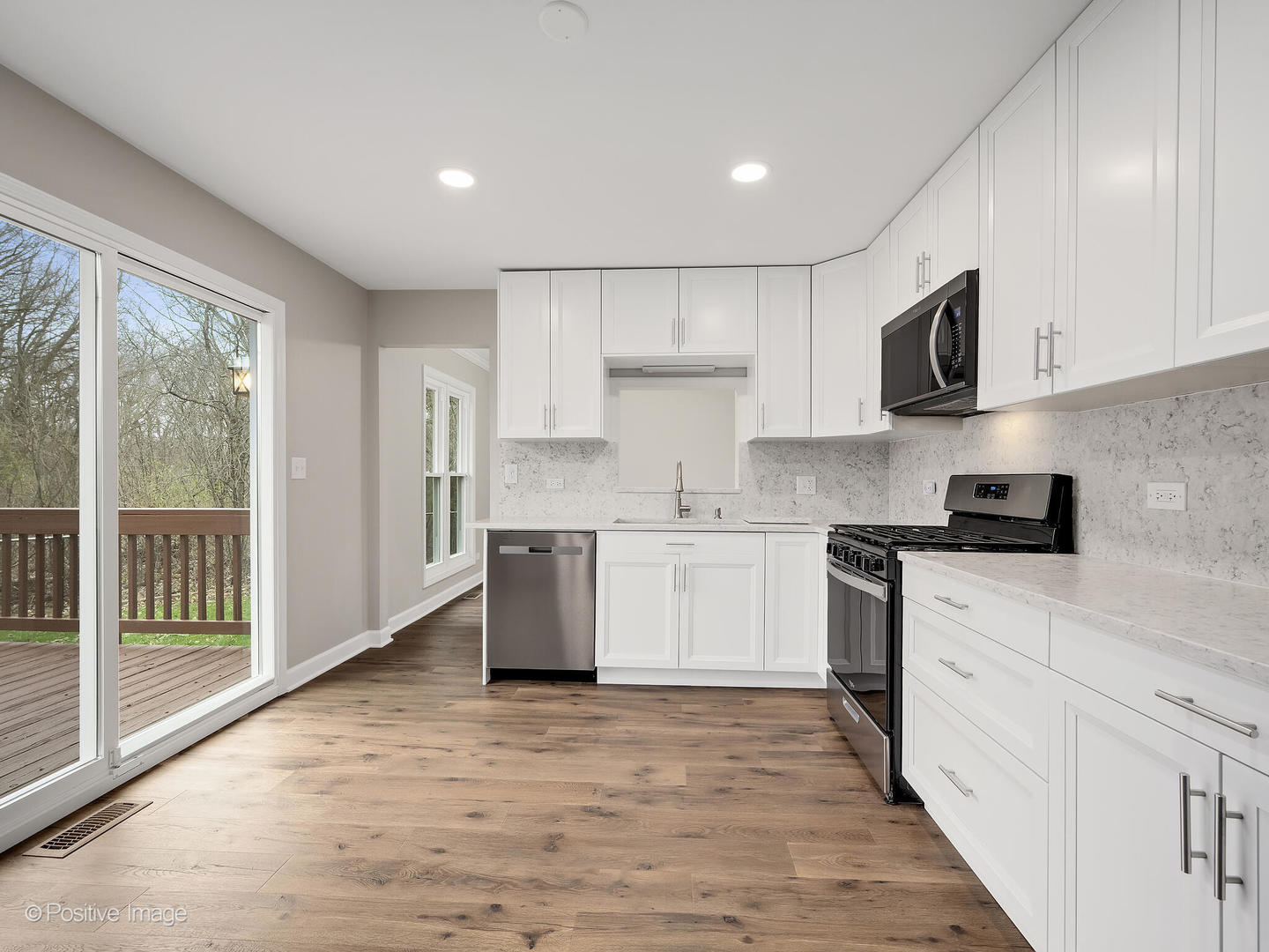 30-w243 Wiant Road West Chicago, IL 60185 - Photo 10 of 29