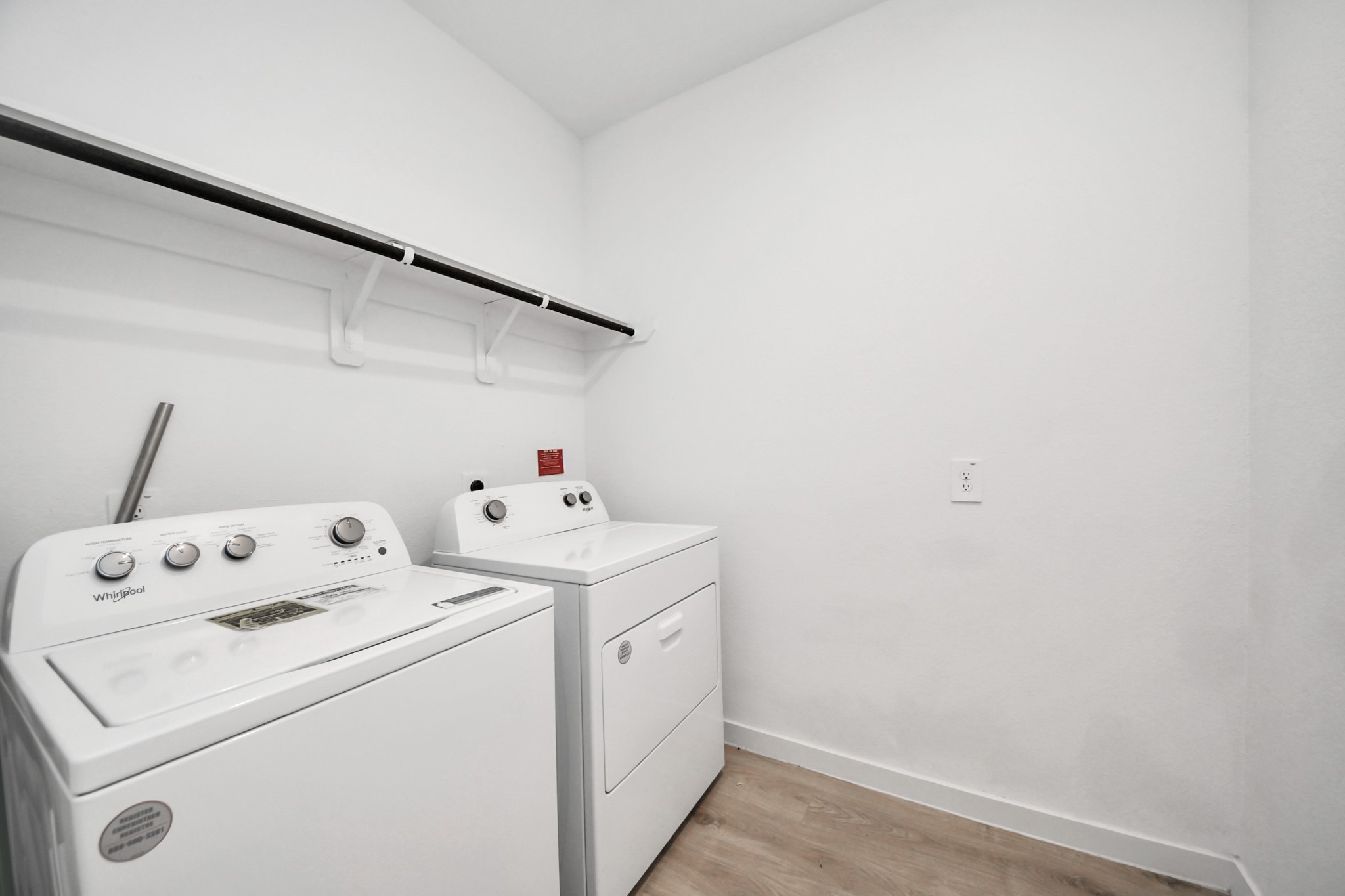 31738 Melkridge Road Fulshear, TX 77441 - Photo 28 of 33 Washer & Dryer included