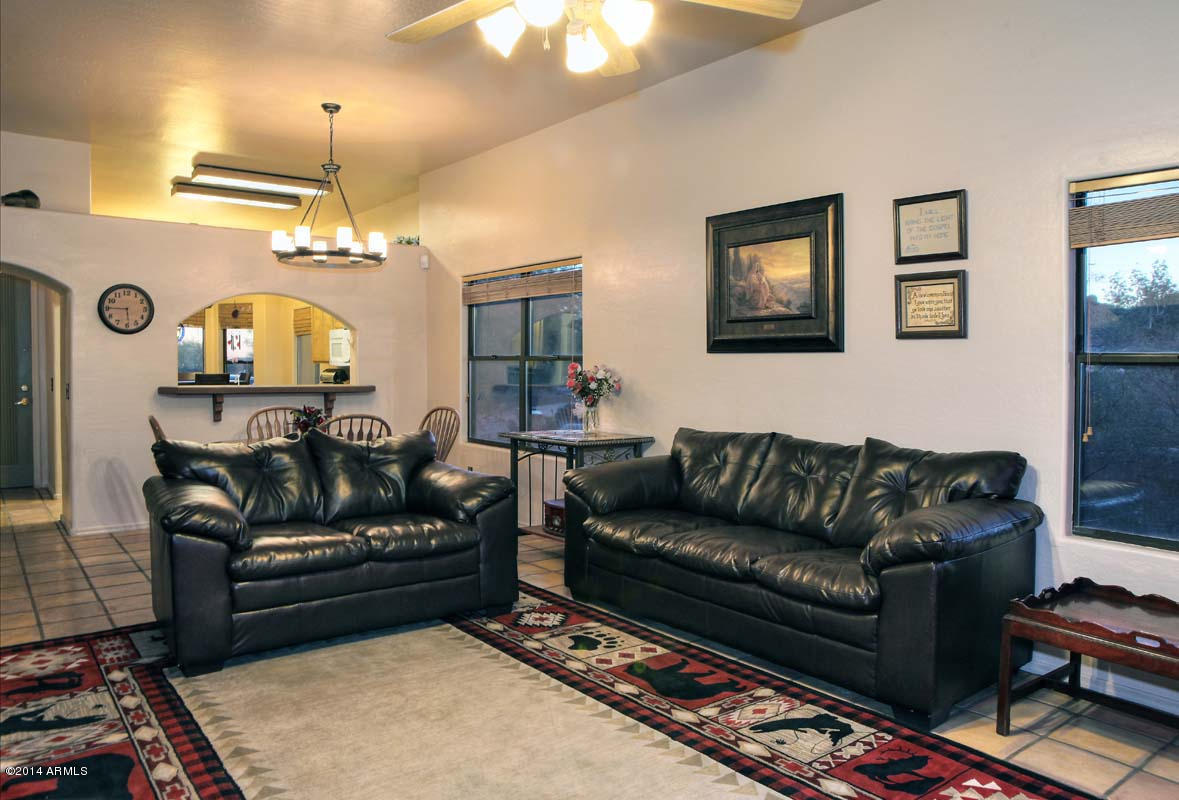 5601 South Jacaranda Road Gold Canyon, AZ 85118 - Photo 14 of 34 Night-Living Room