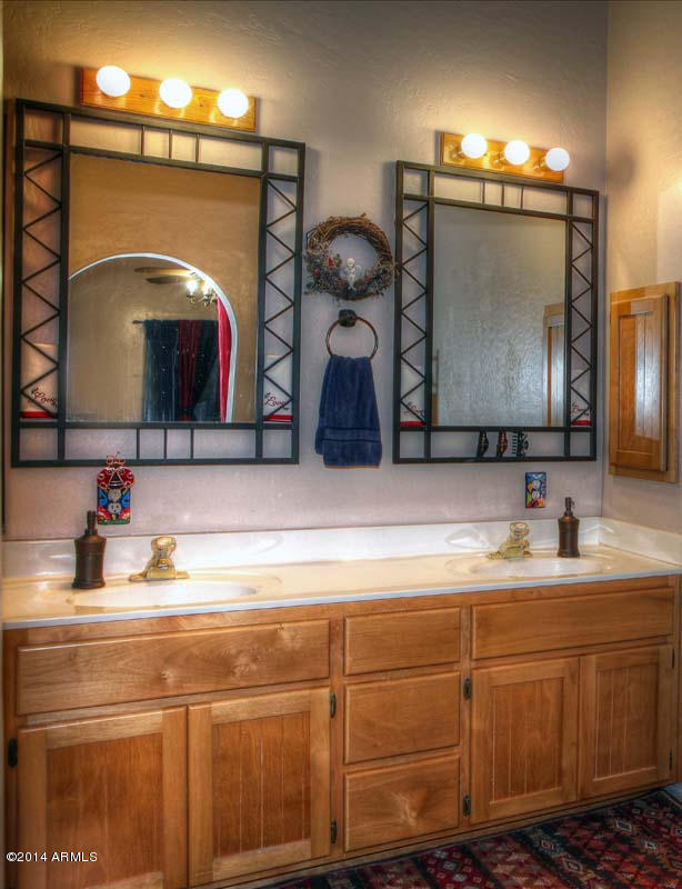 5601 South Jacaranda Road Gold Canyon, AZ 85118 - Photo 15 of 34 Night-Master Bath