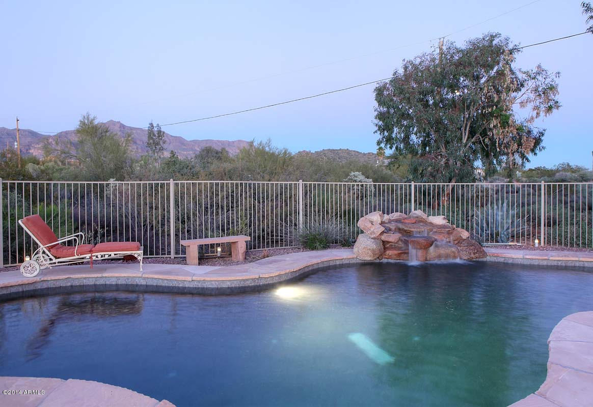 5601 South Jacaranda Road Gold Canyon, AZ 85118 - Photo 19 of 34 Night-Pool