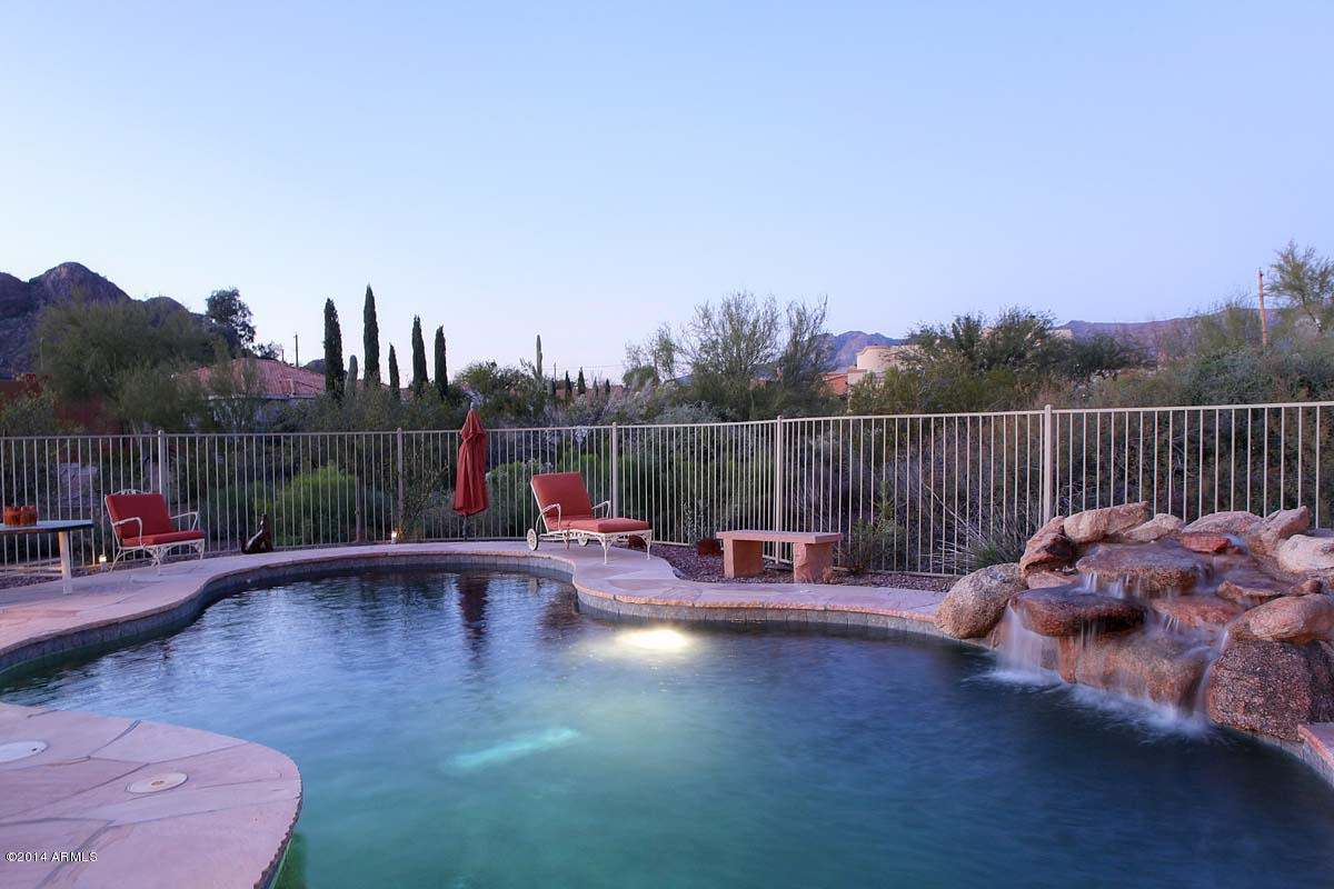 5601 South Jacaranda Road Gold Canyon, AZ 85118 - Photo 20 of 34 Night-Pool2
