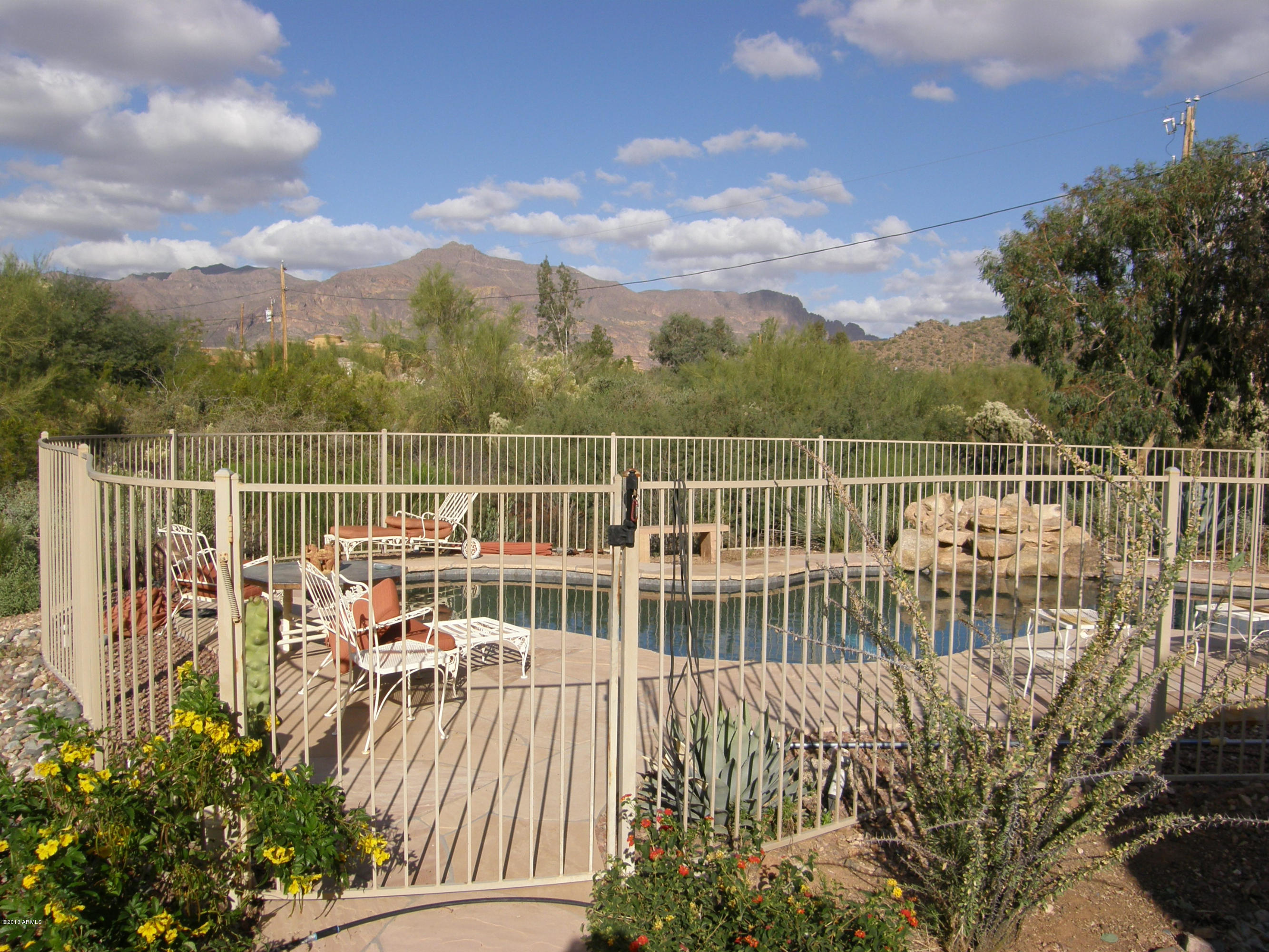 5601 South Jacaranda Road Gold Canyon, AZ 85118 - Photo 7 of 34 Pool & Sky