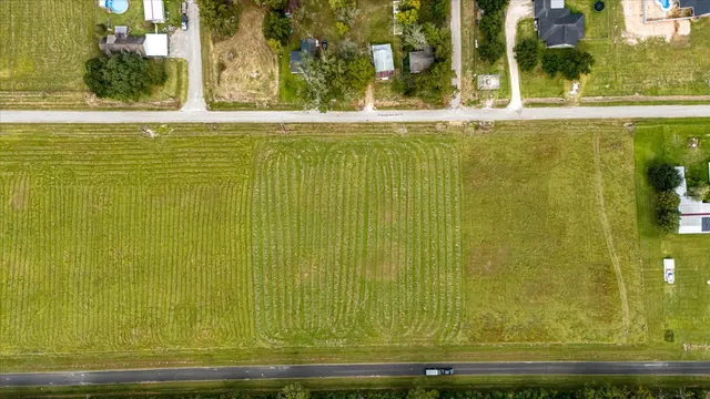 a view of a lake from a yard