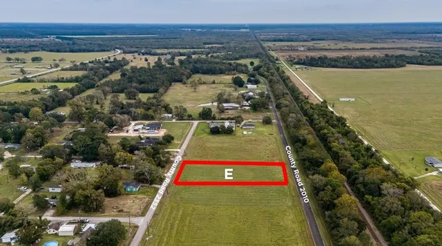 a picture of city view