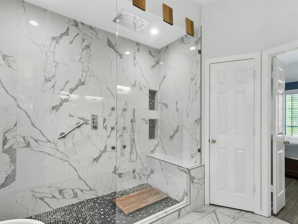 4025 Azure Lane Addison, TX 75001 - Photo 20 of 40