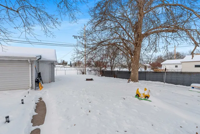 $229,900 | 175 McKinley Avenue, Omro, WI 54963