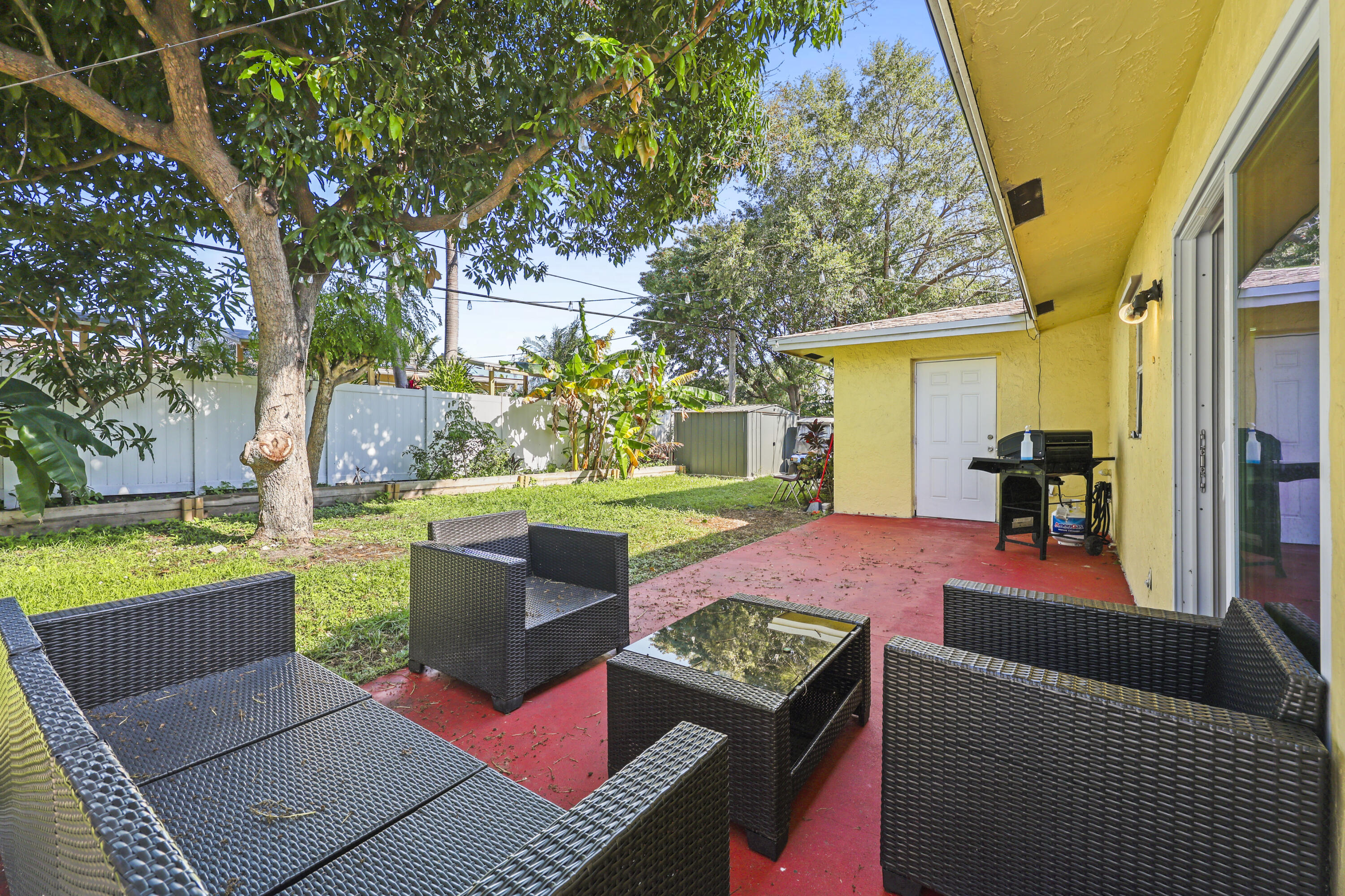 237 Southwest 5th Avenue Boynton Beach, FL 33435 - Photo 18 of 25 2C1A6539