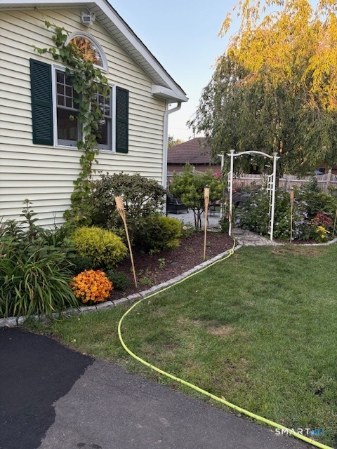 1 Fernwood Street Wethersfield, CT 06109 - Photo 13 of 40