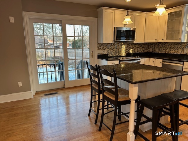 1 Fernwood Street Wethersfield, CT 06109 - Photo 23 of 40