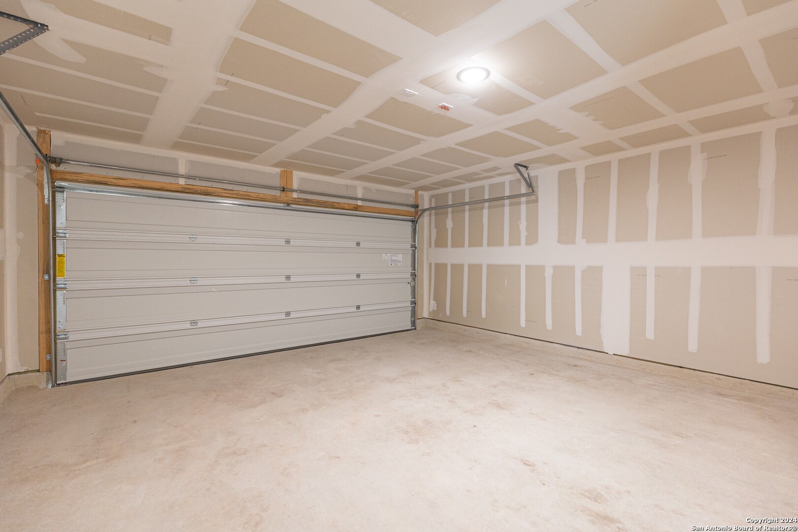 1631 Knoll Ridge New Braunfels, TX 78130 - Photo 24 of 29 a view of an empty room