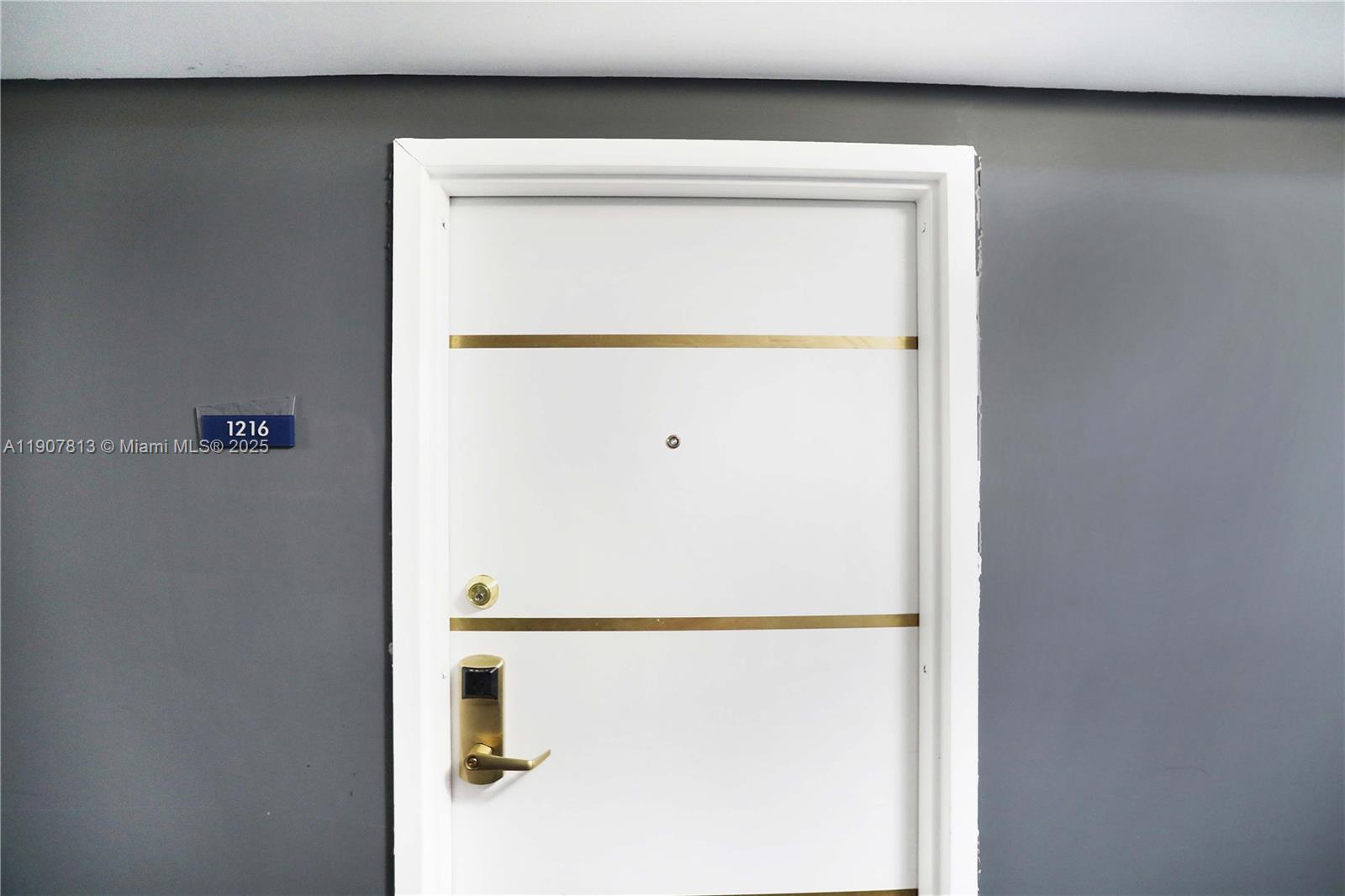 5225 Collins Avenue, Unit 1216 Miami Beach, FL 33140 - Photo 37 of 49