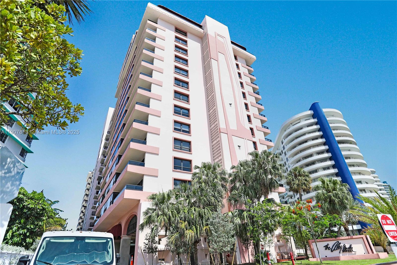 5225 Collins Avenue, Unit 1216 Miami Beach, FL 33140 - Photo 47 of 49 a front view of building