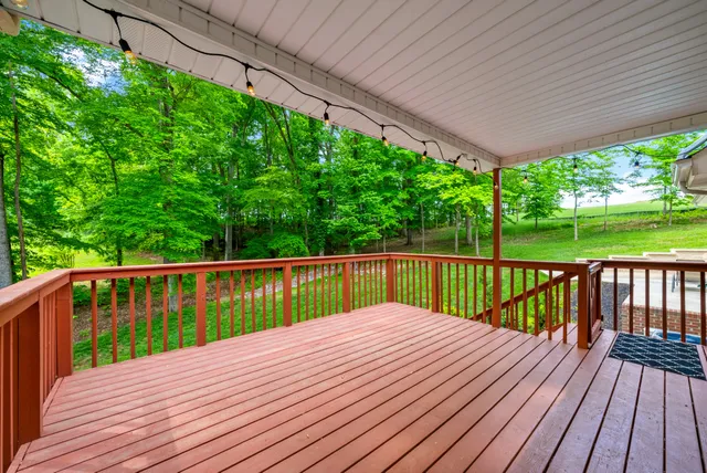 $755,900 | 815 Shady Bluff Trail, Clarksville, TN 37043