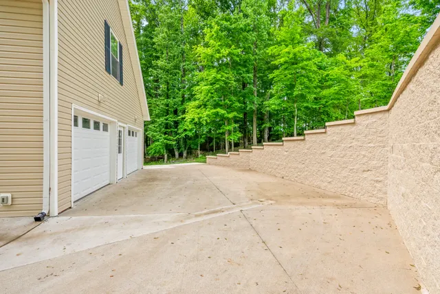 $755,900 | 815 Shady Bluff Trail, Clarksville, TN 37043