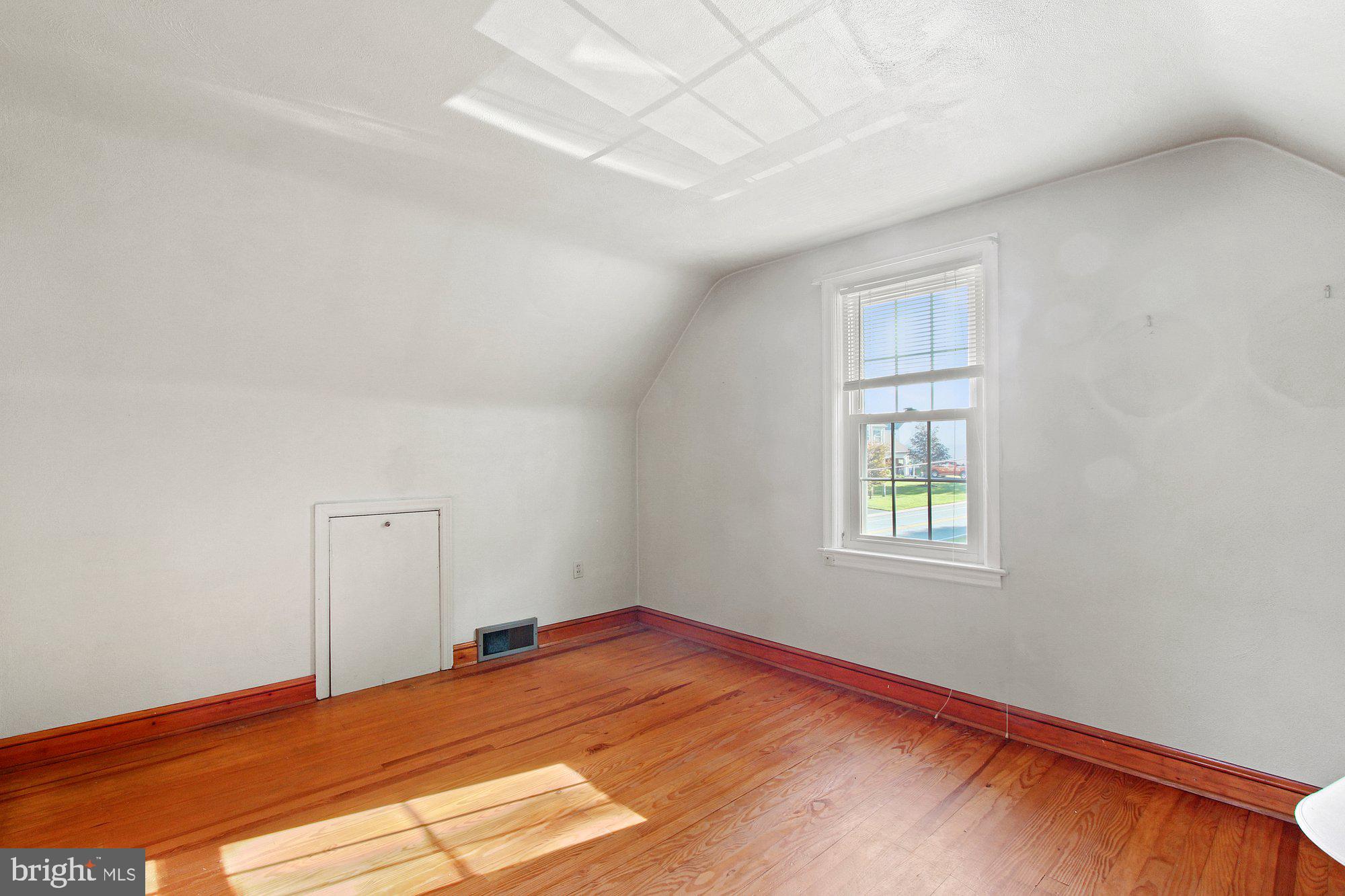 975 Millcreek Road York, PA 17404 - Photo 16 of 27 Gallery Image 16