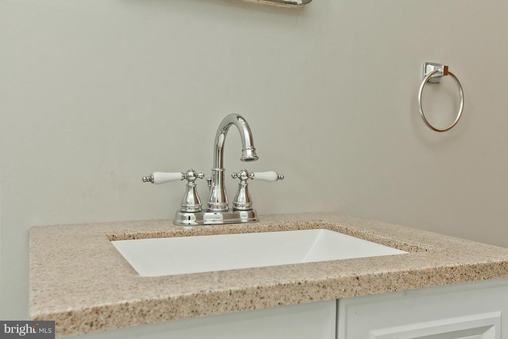905 Seminole Road Frederick, MD 21701 - Photo 15 of 20 Upgraded vanity