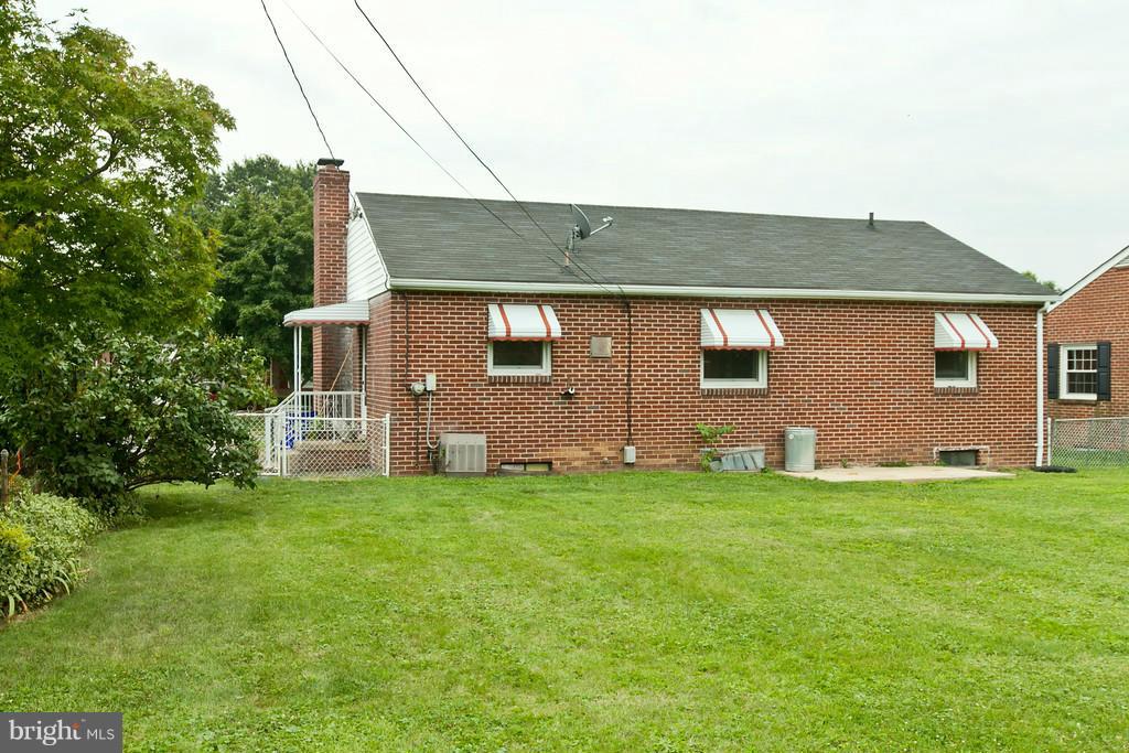 905 Seminole Road Frederick, MD 21701 - Photo 18 of 20 Rear pic of home
