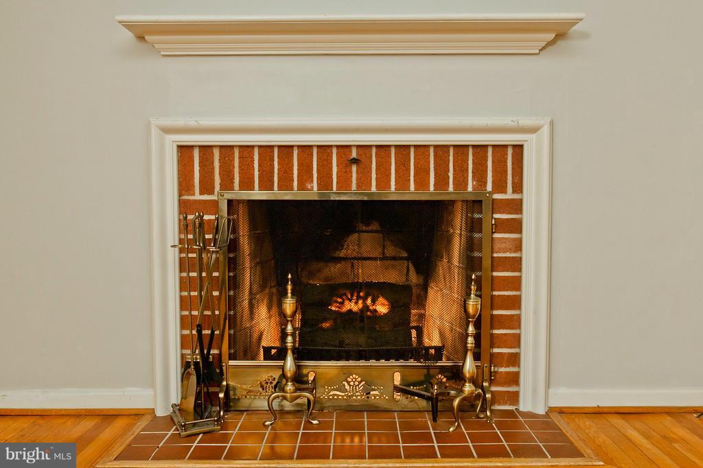 905 Seminole Road Frederick, MD 21701 - Photo 4 of 20 Masonry Fireplace