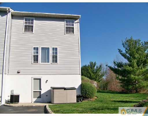 60-g34 County Road Cliffwood, NJ 07721 - Photo 8 of 10 Gallery Image 8