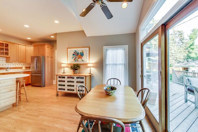 77 Lawton Road Riverside, IL 60546 - Photo 22 of 48