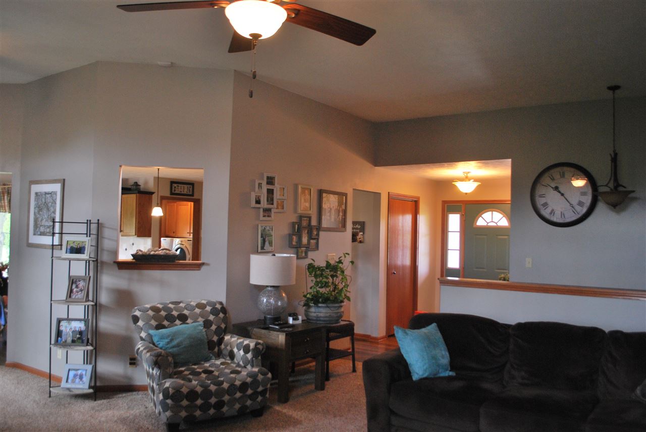 5069 East Walden Road Byron, IL 61010 - Photo 9 of 32 Gallery Image 9