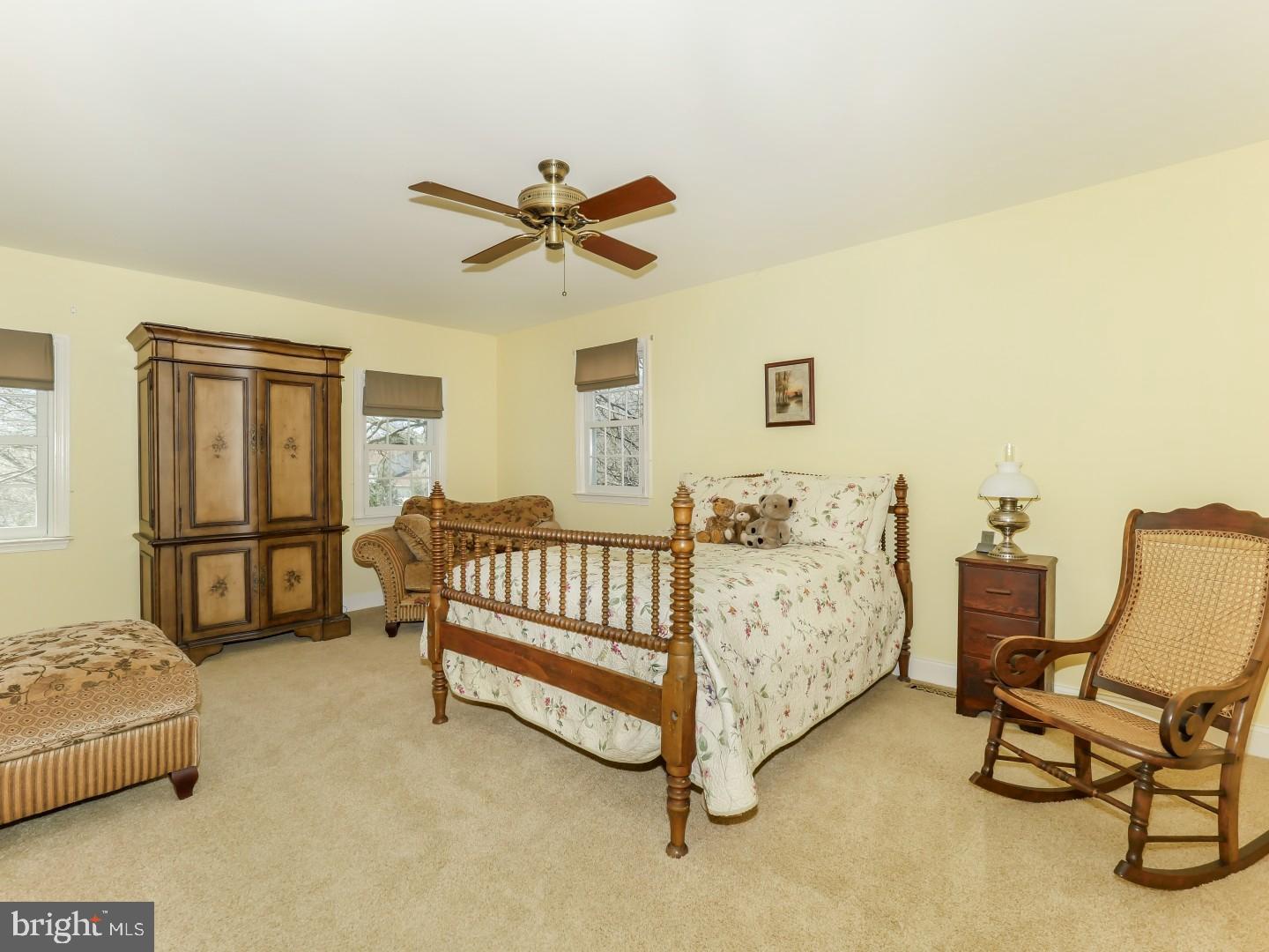 422 Trend Road Yardley, PA 19067 - Photo 9 of 24 Gallery Image 9