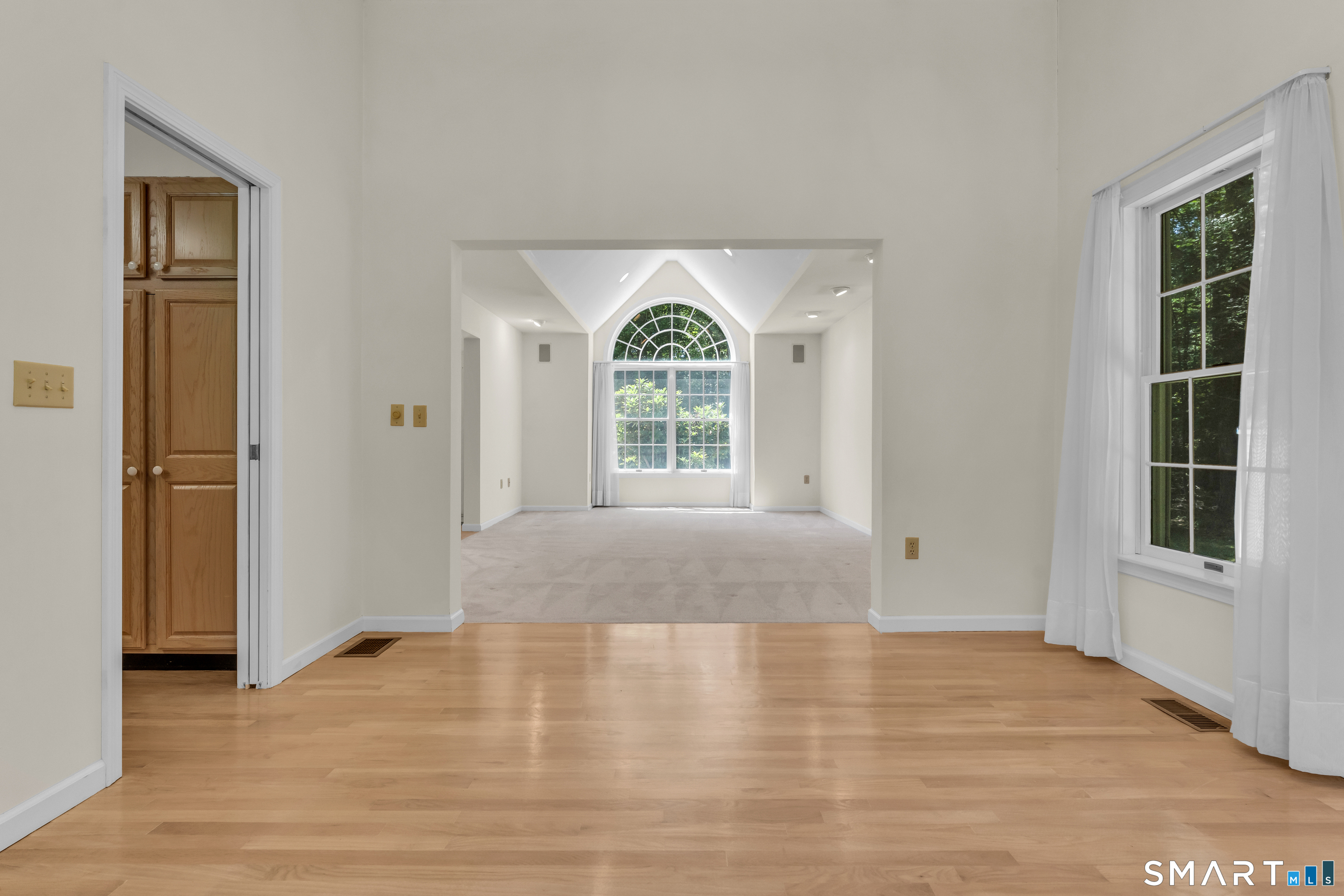 46 Spring Rock Road East Lyme, CT 06333 - Photo 7 of 40
