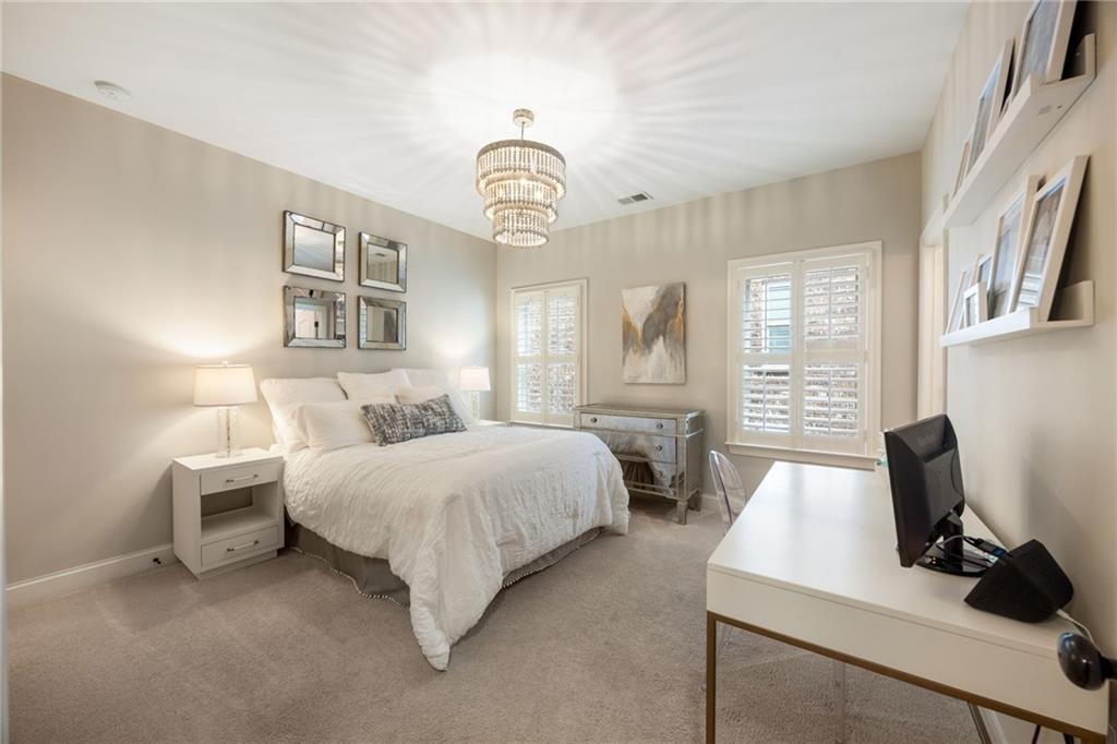 320 Valley Brook Way Atlanta, GA 30342 - Photo 27 of 38