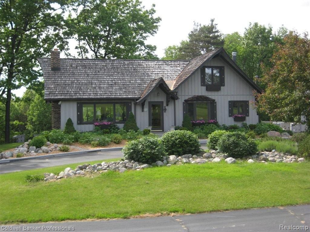 2835 Clark Road Lapeer, MI 48446 - Photo 1 of 25 2835 Clark from Pam complete fro