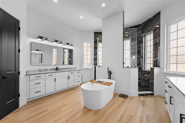 $1,650,000 | 18800 Groves Drive, Groveland, FL 34736