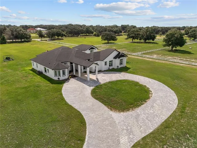 $1,650,000 | 18800 Groves Drive, Groveland, FL 34736