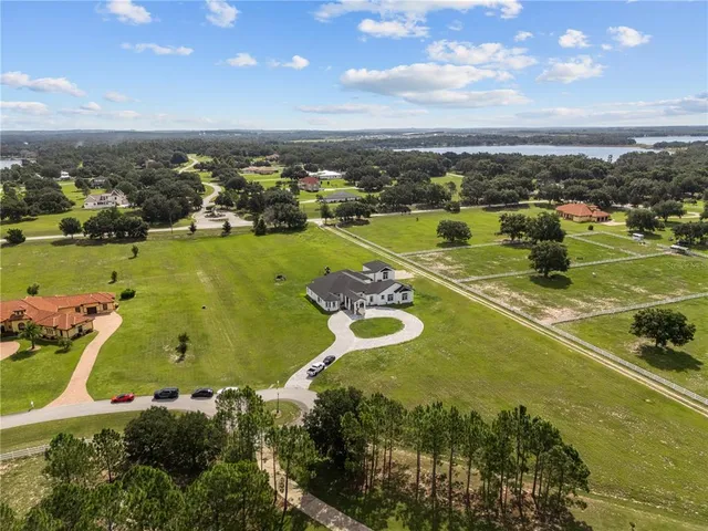 $1,650,000 | 18800 Groves Drive, Groveland, FL 34736