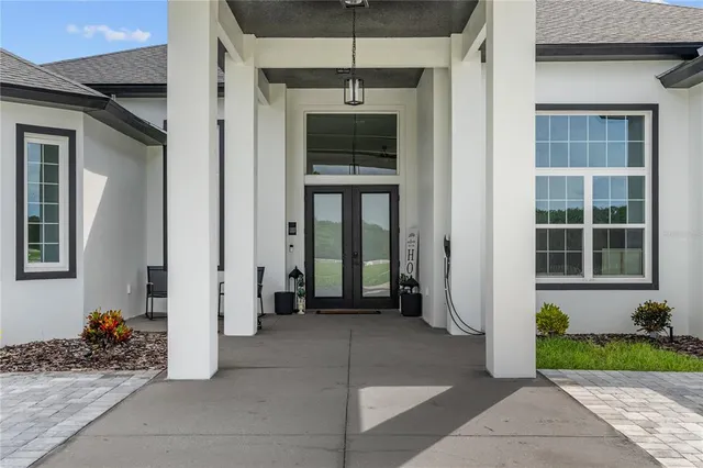 $1,650,000 | 18800 Groves Drive, Groveland, FL 34736