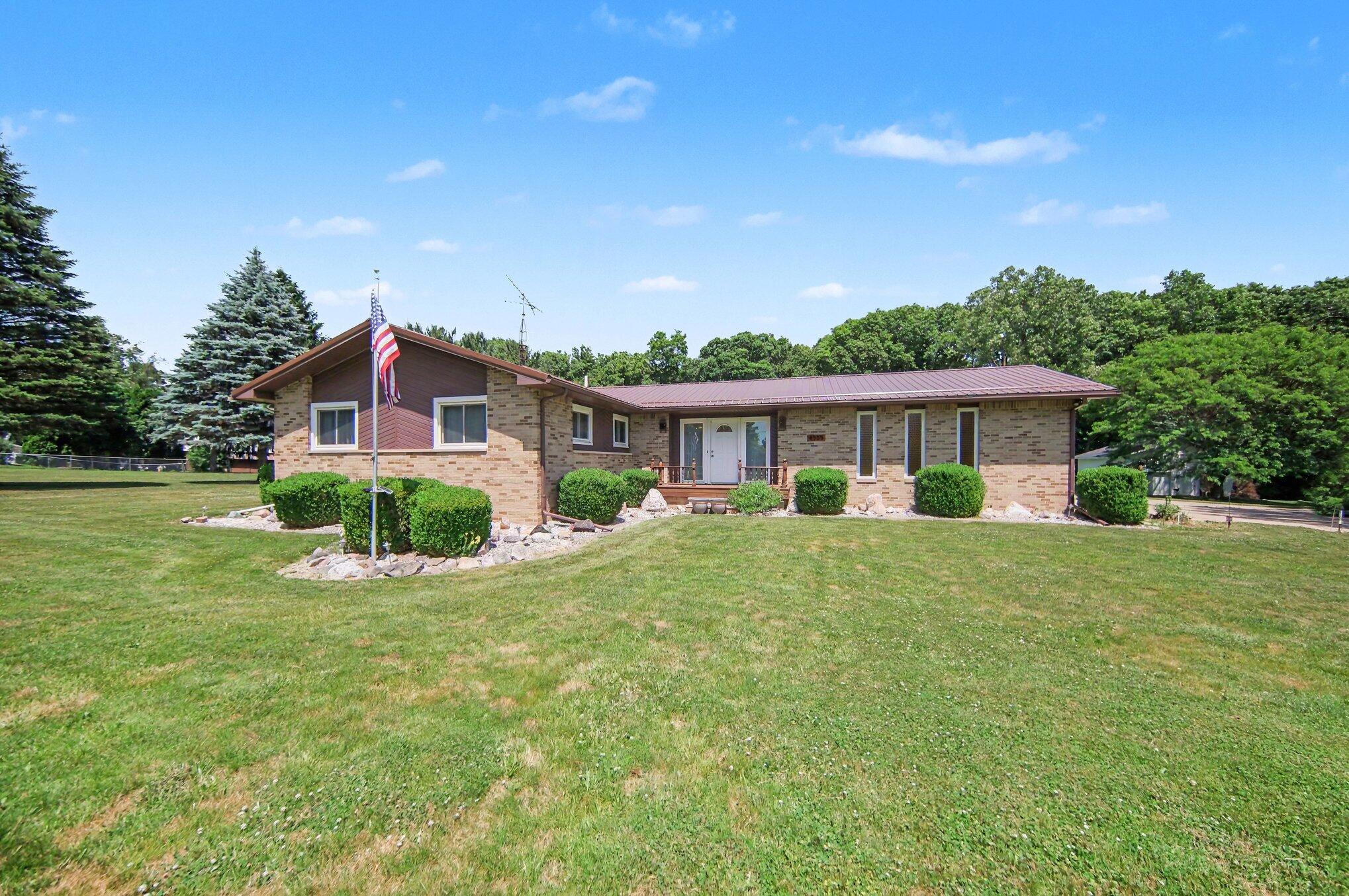 4555 Clinton Road Jackson, MI 49201 - Photo 3 of 28 002_file_1282