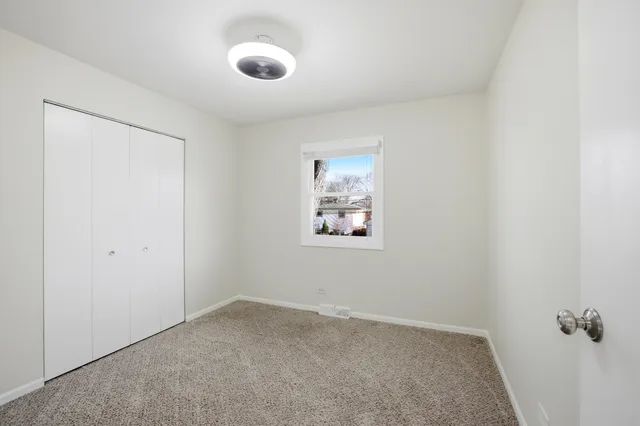 $399,900 | 429 Lauren Lane, Buffalo Grove, IL 60089