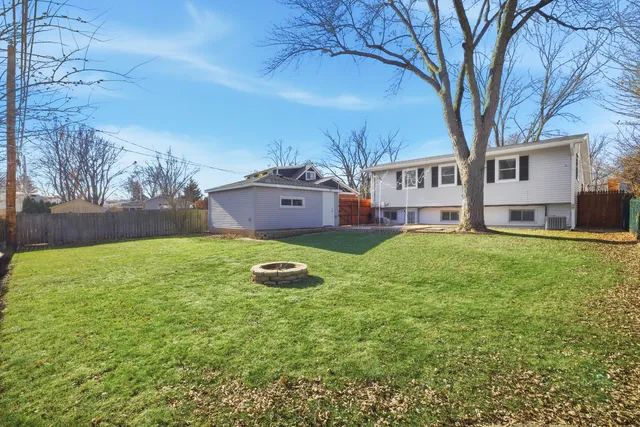 $399,900 | 429 Lauren Lane, Buffalo Grove, IL 60089