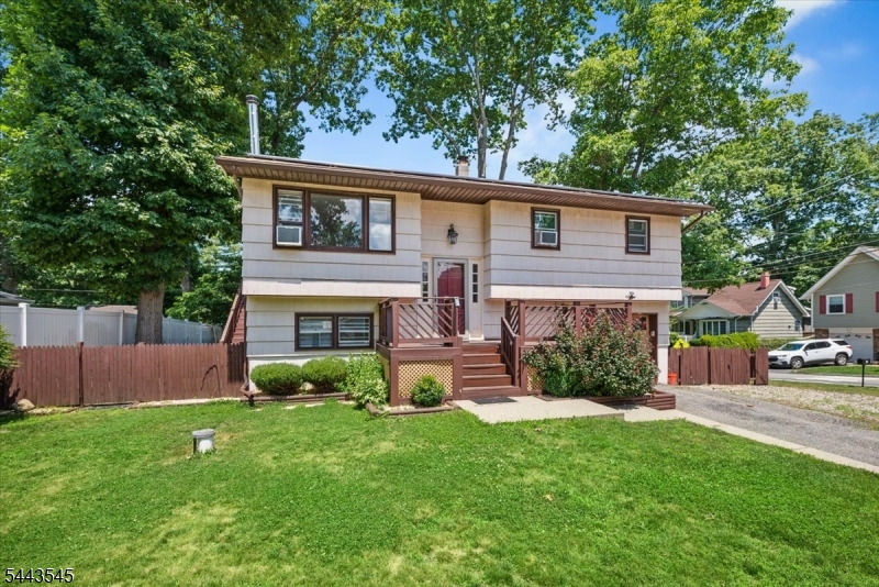 1 Arthur Road Hopatcong, NJ 07874 - Photo 2 of 38