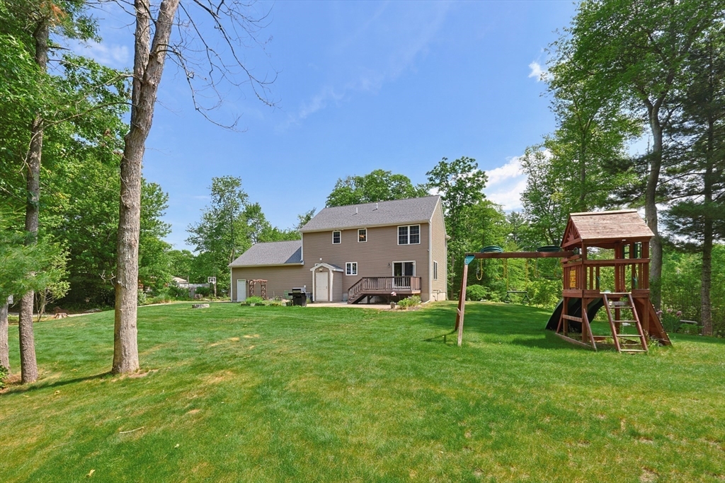 5 County Street Berkley, MA 02779 - Photo 36 of 40