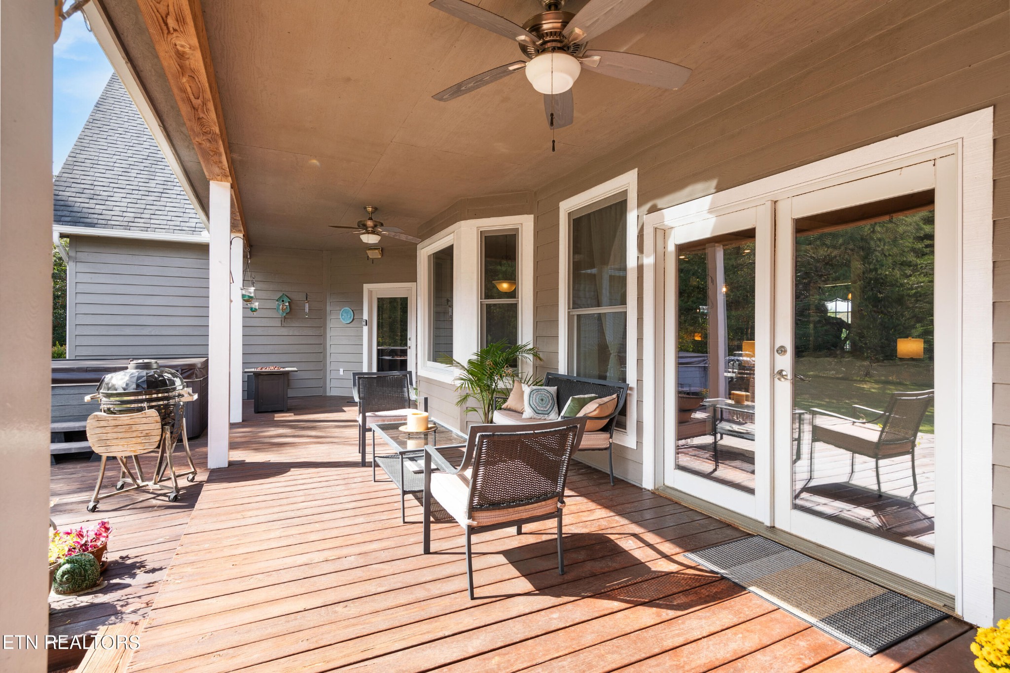 1443 West Dumplin Valley Road Dandridge, TN 37725 - Photo 39 of 51 a living room with patio furniture