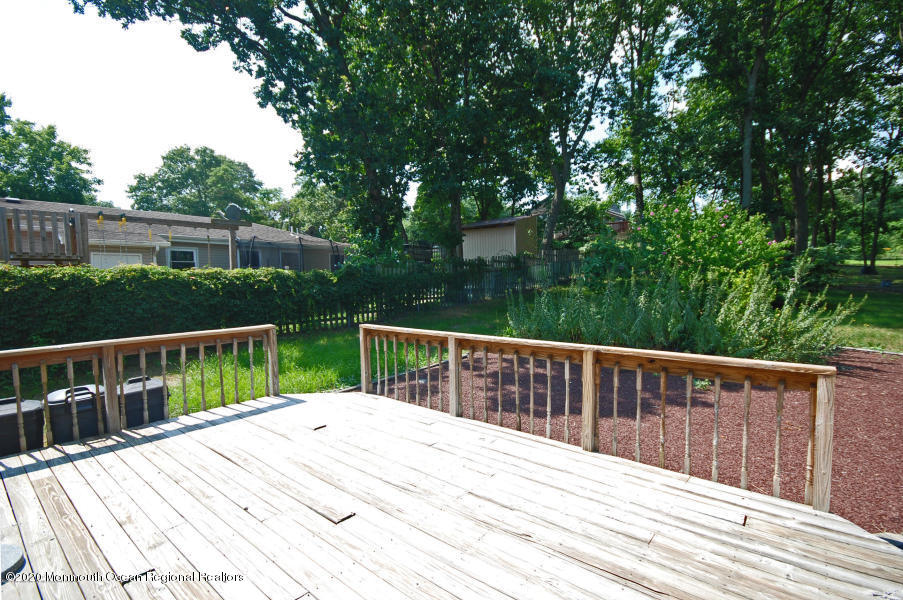 332 Aldrich Road Howell, NJ 07731 - Photo 4 of 22 316
