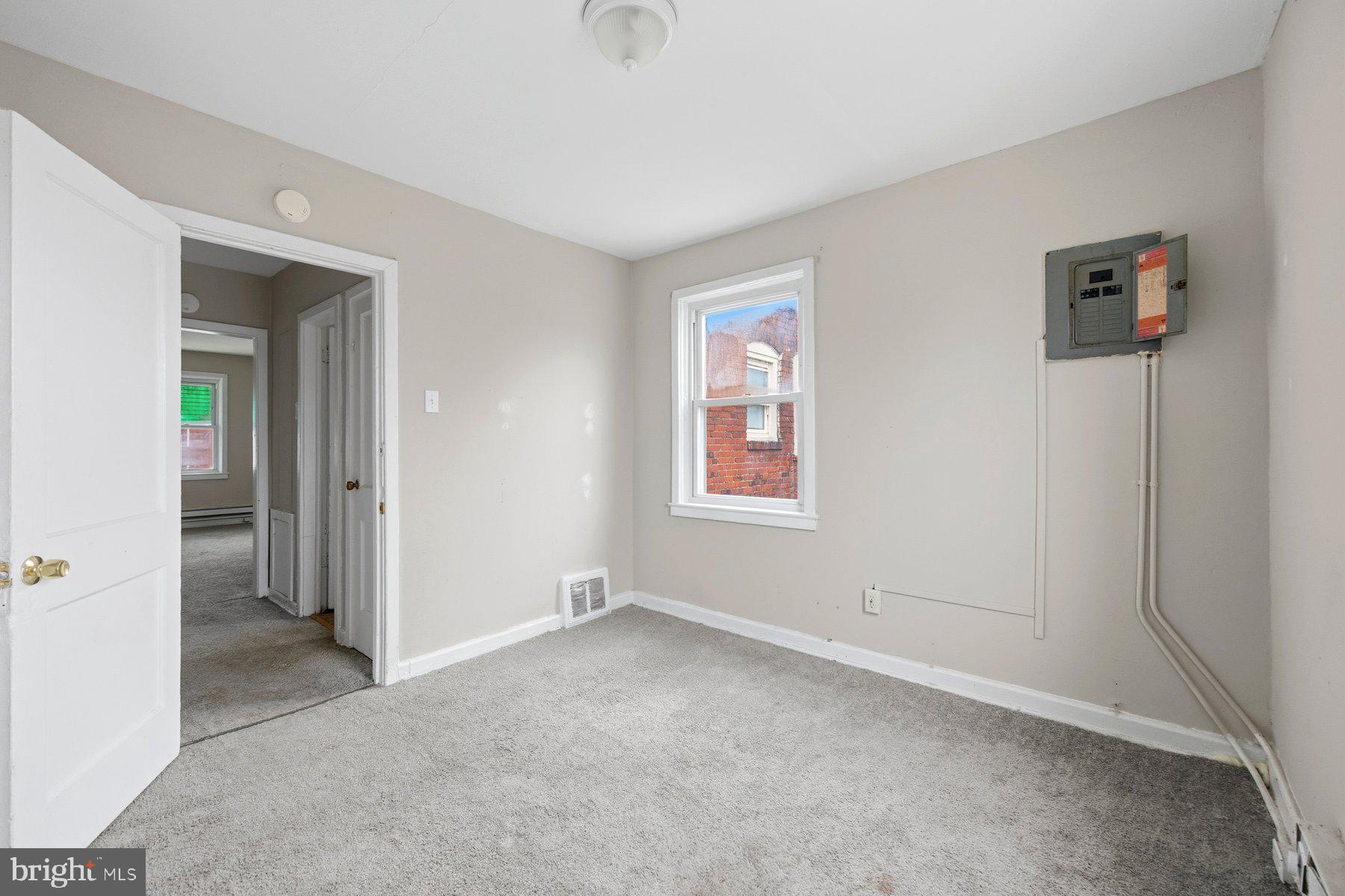 923 1st Street Baltimore, MD 21225 - Photo 24 of 32
