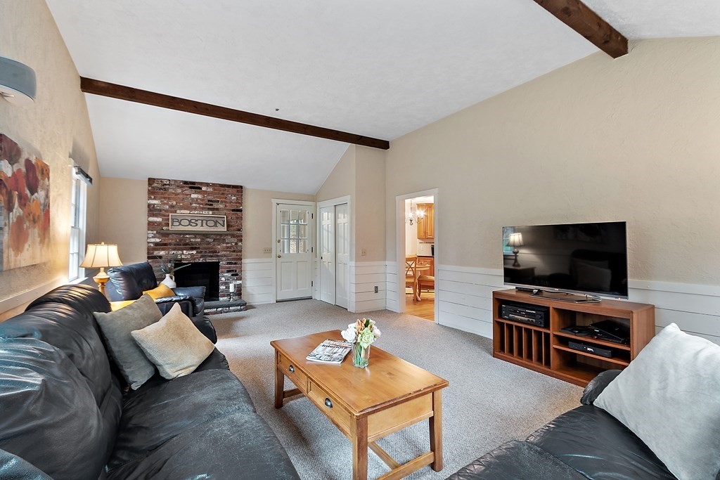 11 Robinwood Road Acton, MA 01720 - Photo 13 of 38 Gallery Image 13