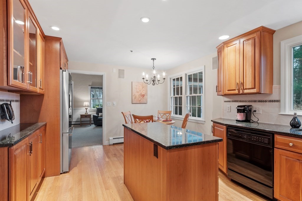 11 Robinwood Road Acton, MA 01720 - Photo 4 of 38 Gallery Image 4