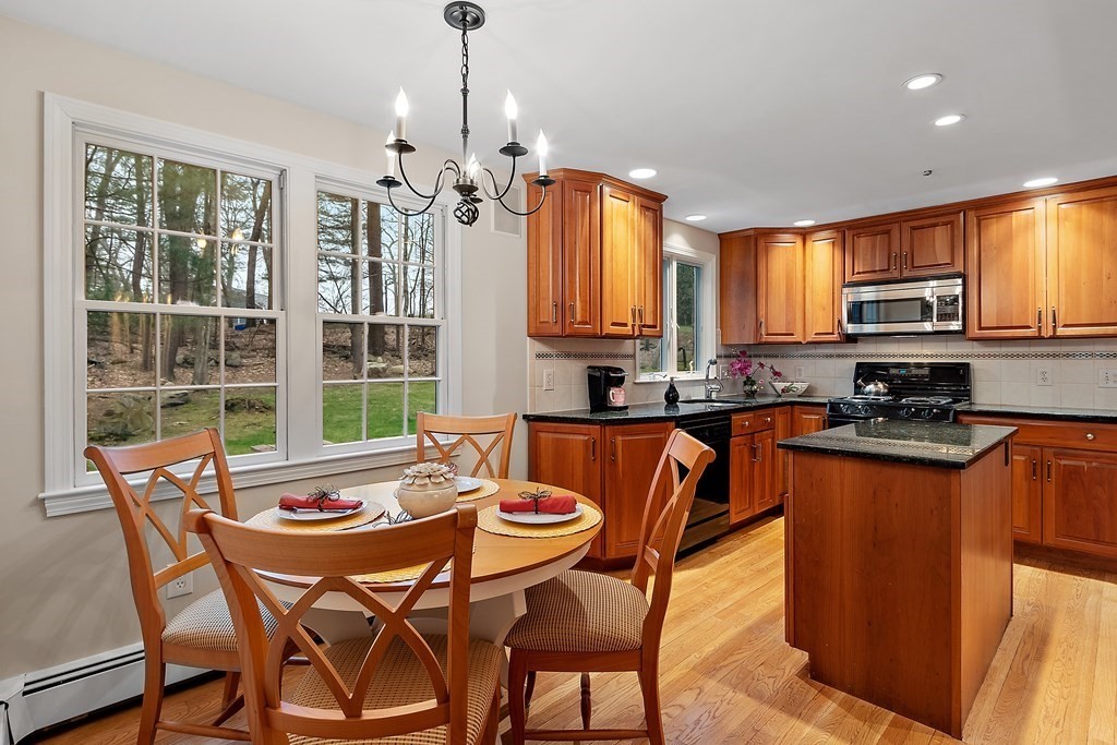 11 Robinwood Road Acton, MA 01720 - Photo 7 of 38 Gallery Image 7
