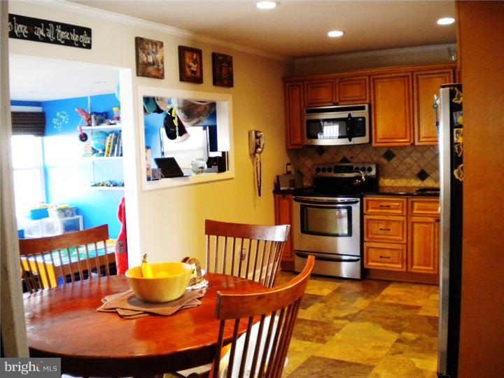 1 Umber Road Levittown, PA 19056 - Photo 5 of 22 Kitchen