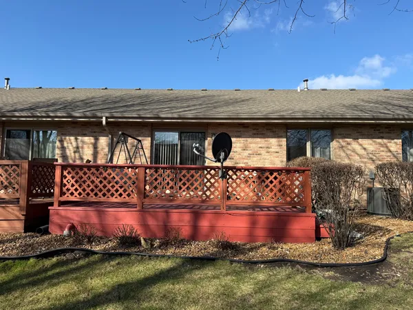 $289,900 | 804 Deer Path Lane, Elwood, IL 60421