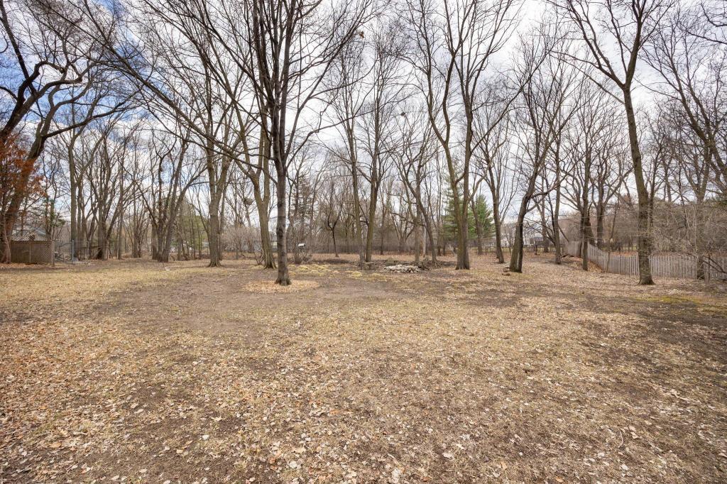 17945 Breezy Point Road Wayzata, MN 55391 - Photo 4 of 14