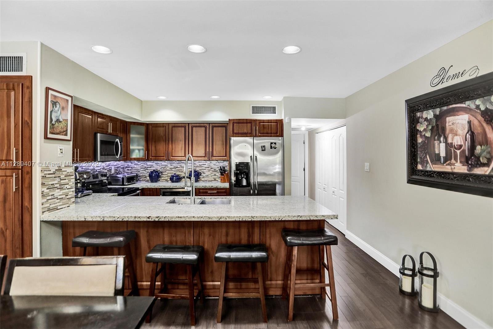 16511 Bridge End Road Miami Lakes, FL 33014 - Photo 20 of 43